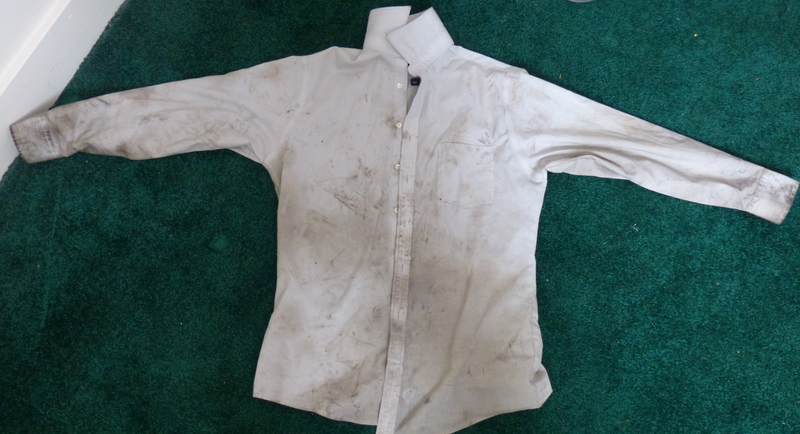 Illustration for article titled Dyeing Clothes With Used Motor Oil Is The Best And Worst Solution To Your Stain Problem